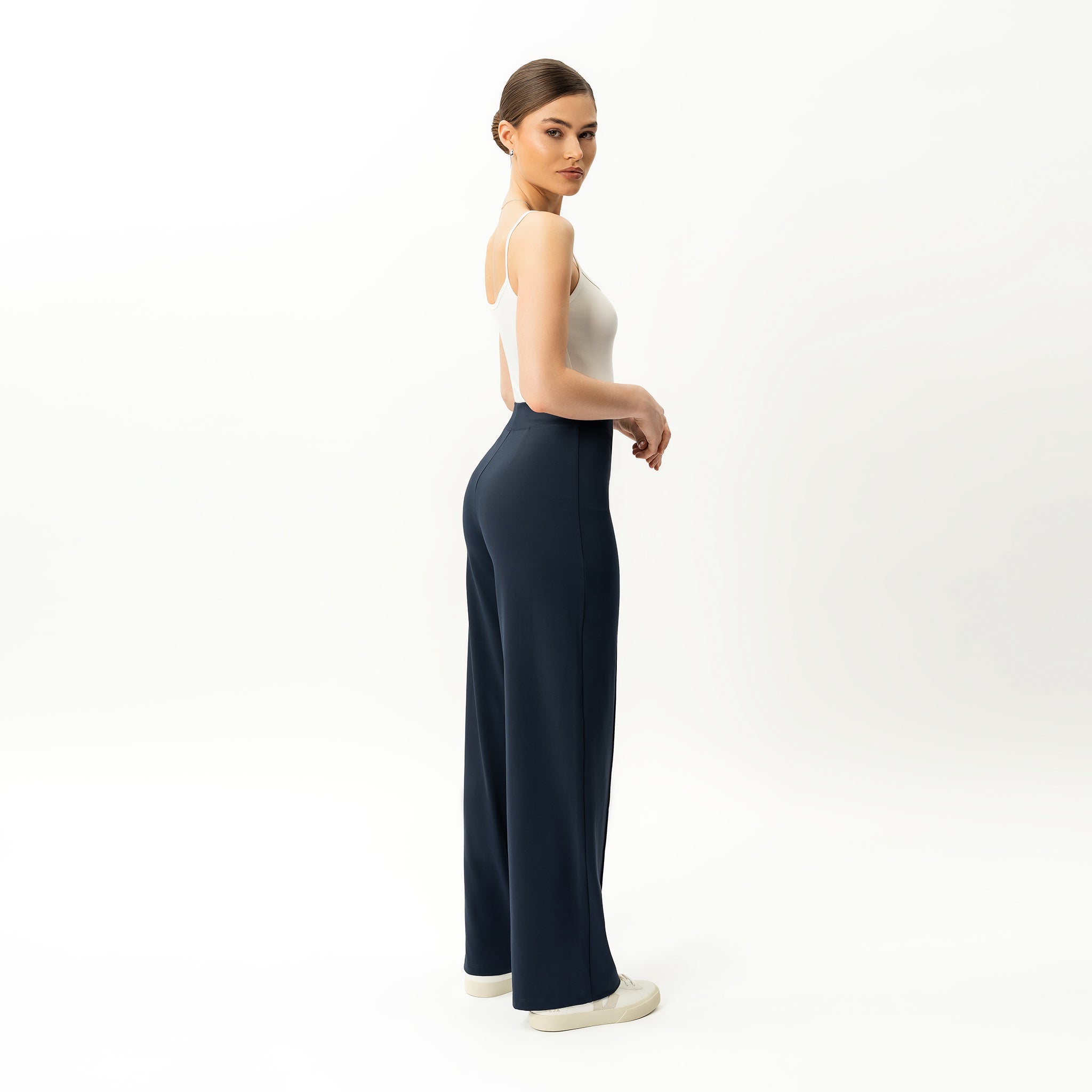 Asana Relaxed Front Crease Pant - Ninepine