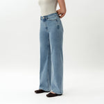 Relaxed ComfortDenim™ Jeans - Ninepine