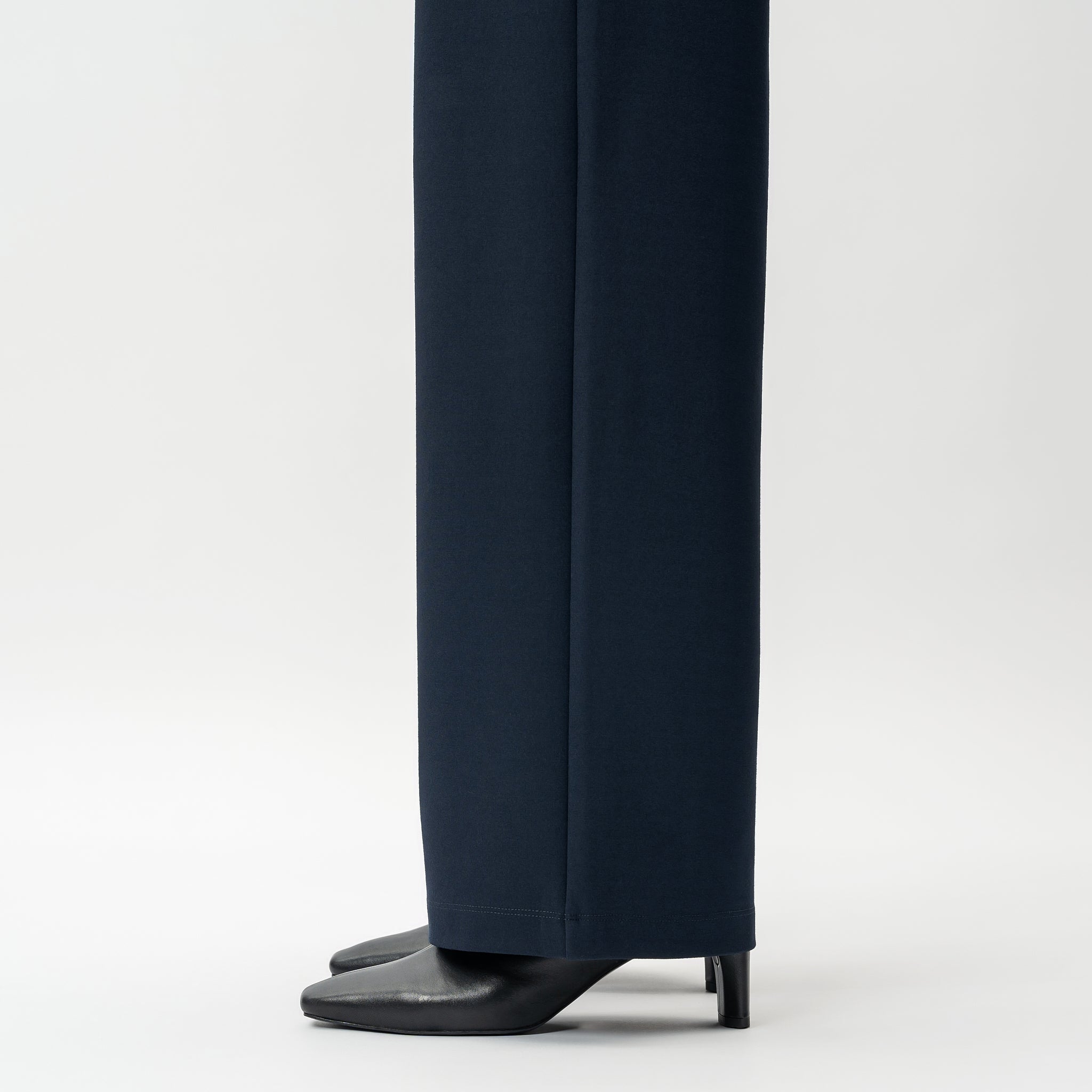 Tailored Ponte Relaxed Trouser - Ninepine