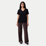 Fitted V-neck Pima T-shirt - Ninepine