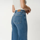 Relaxed ComfortDenim™ Jeans - Ninepine
