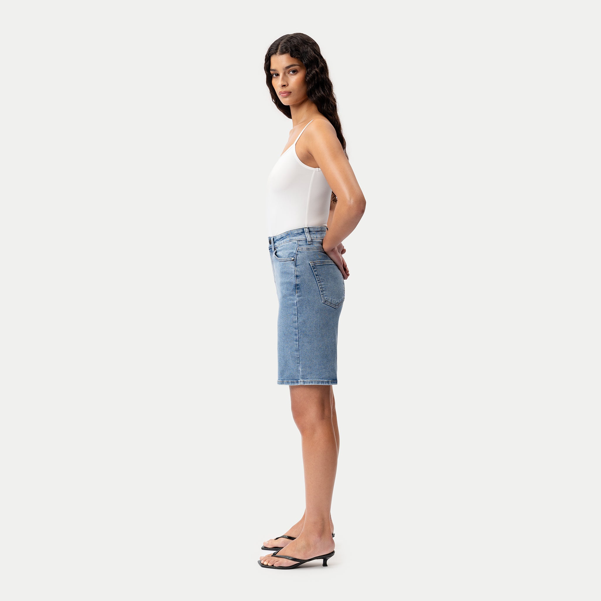 Height: 172 cm | Length: 25 cm | Size: S / Height: 5'8" | Length: 25 cm | Size: S
