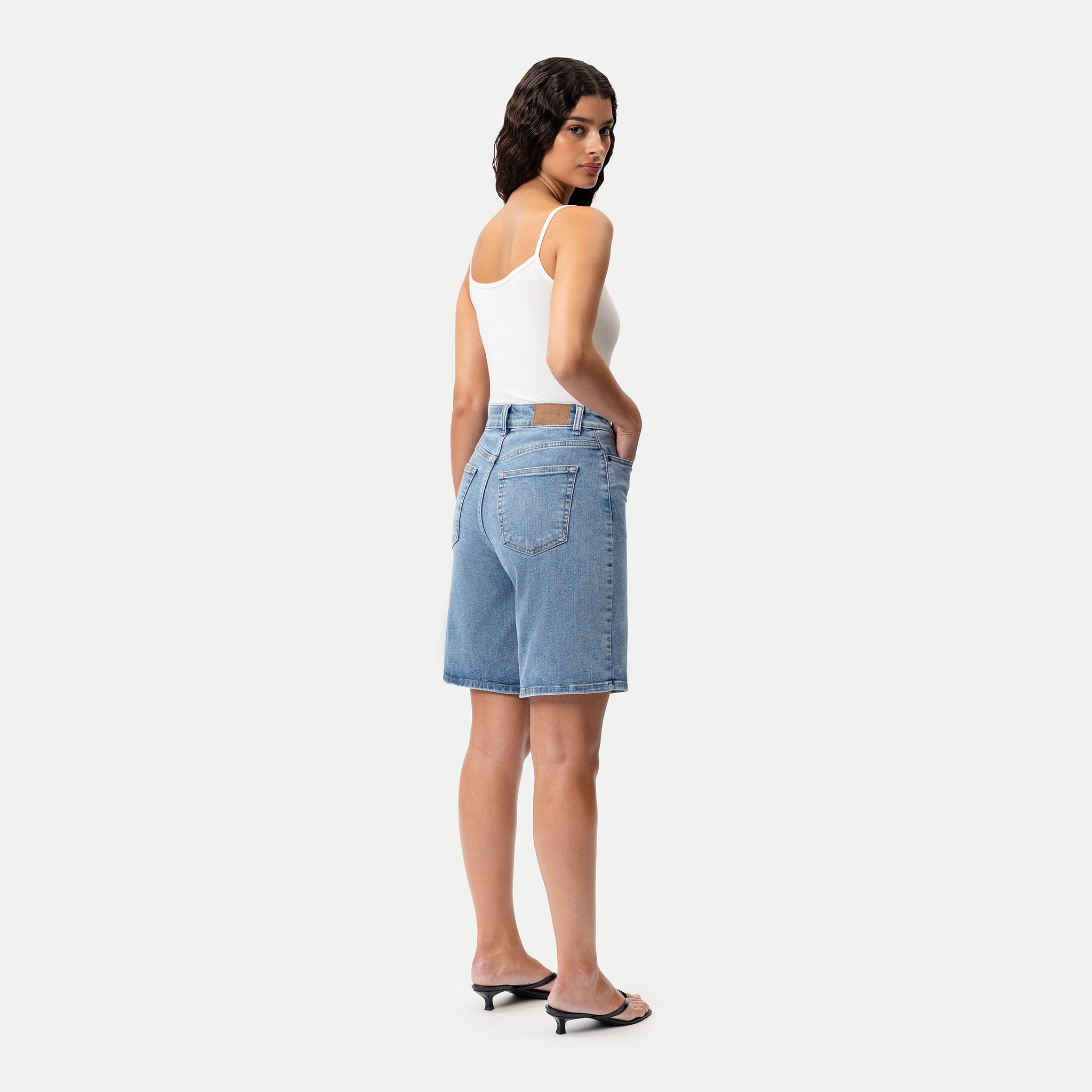 Height: 172 cm | Length: 25 cm | Size: S / Height: 5'8" | Length: 25 cm | Size: S